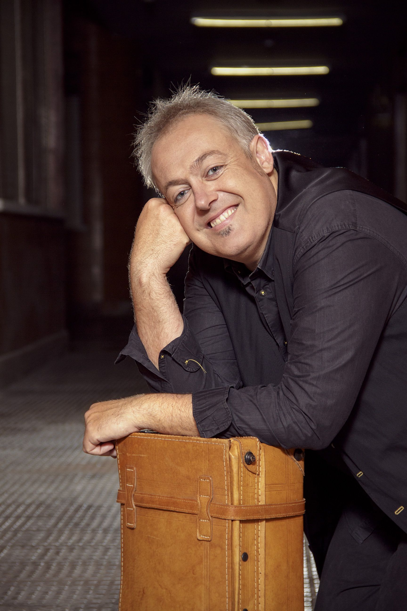 ¿QUIÉN ES CÉSAR BUENO?