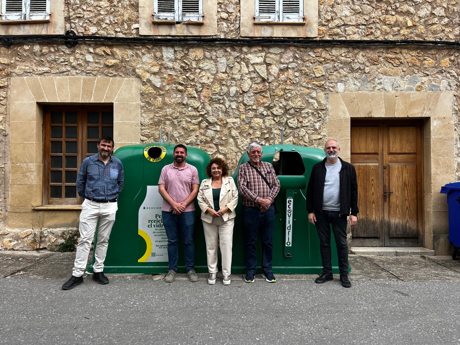♻️ EMSER, l'Ajuntament de Pollença, Ecovidrio i la Conselleria d’Empresa, Ocupació i Energia inicien una campanya per fomentar el reciclatge dels envasos de vidre a la Fira del Vi