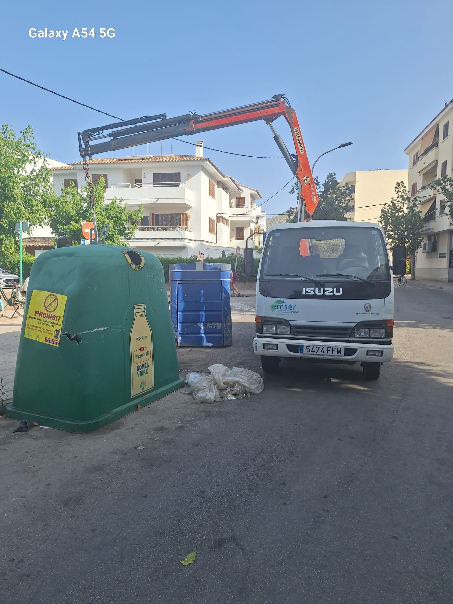 Actuació als iglús de recollida selectiva