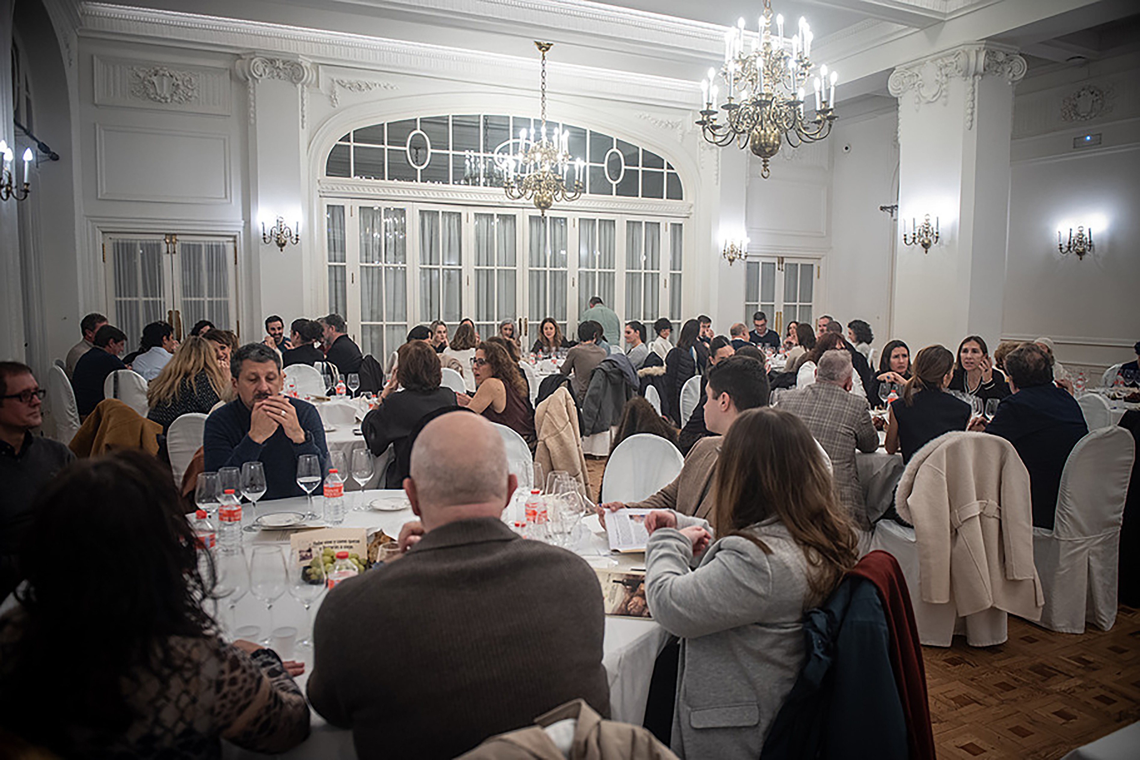 III CATA PAN, ACEITE, QUESO Y VINO